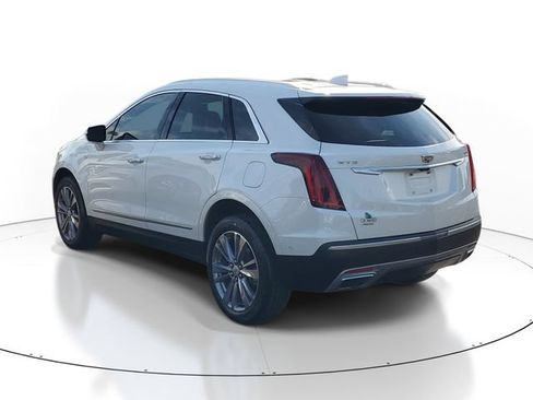 Certified 2023 Cadillac XT5 Premium Luxury w/ Technology Package AWD/4WD image 3