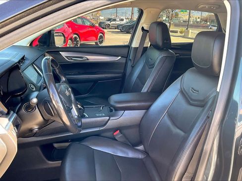 Used 2019 Cadillac XT5 Luxury image 7