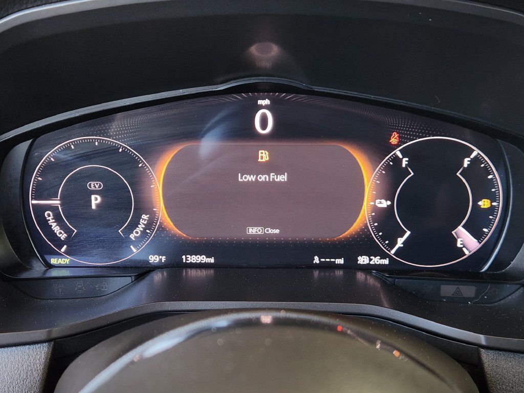 Certified 2025 MAZDA CX-70 Plug-In Hybrid w/ Premium Plus AWD/4WD image 13