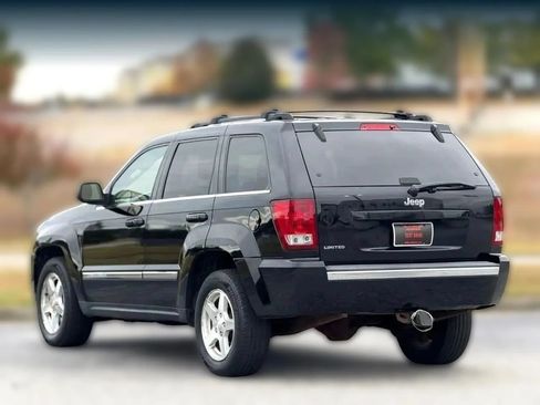 Used 2006 Jeep Grand Cherokee Limited RWD image 9