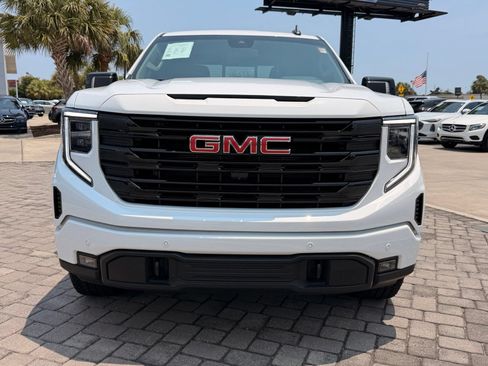 Used 2025 GMC Sierra 1500 Elevation w/ Preferred Package AWD/4WD image 6