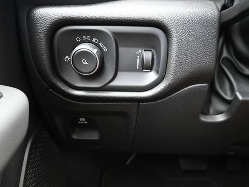 Used 2023 RAM 1500 Big Horn RWD image 23