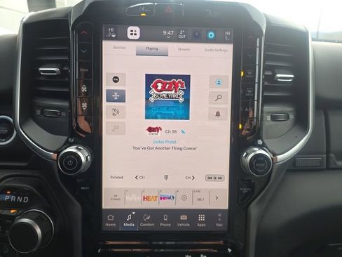 New 2026 RAM 1500 4x4 Crew Cab image 19