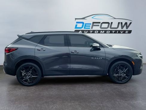 Used 2022 Chevrolet Blazer LT image 2