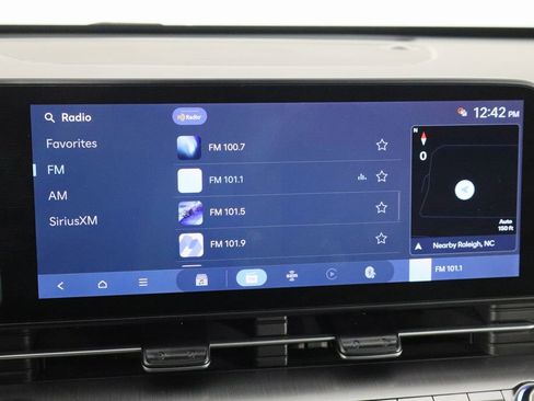 Used 2024 Hyundai Kona Limited image 34