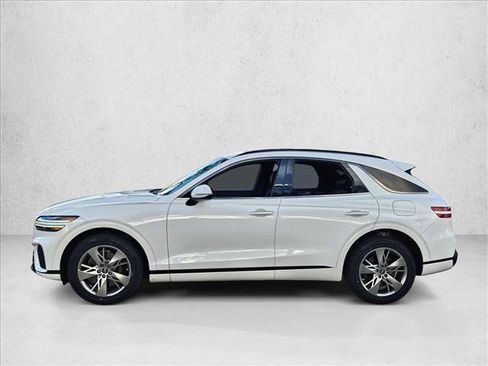 Used 2024 Genesis GV70 3.5T Sport image 8
