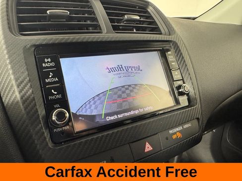 Used 2025 Mitsubishi Outlander Sport AWD image 3