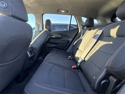 Used 2021 GMC Terrain SLE w/ Driver Convenience Package image 9