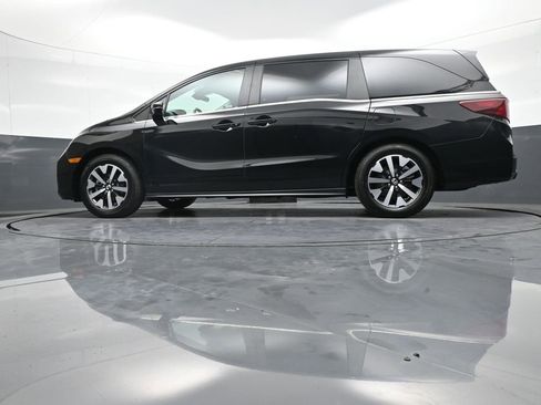 Certified 2025 Honda Odyssey EX-L image 35