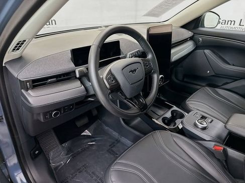 Used 2023 Ford Mustang Mach-E Premium image 9