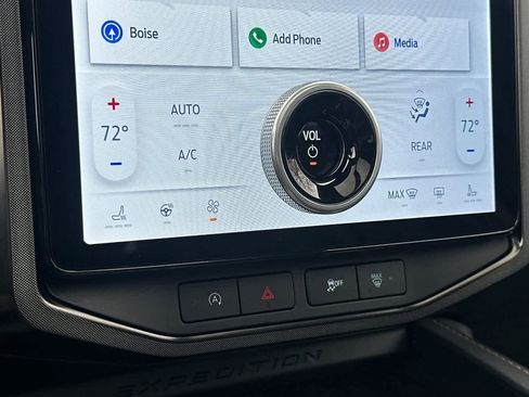 Certified 2023 Ford Expedition Platinum image 22