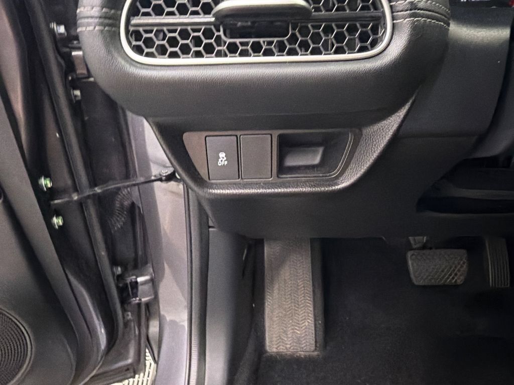 Used 2026 Honda HR-V EX-L image 32