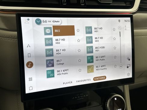 Used 2026 Jaguar F-PACE R-Dynamic S image 24