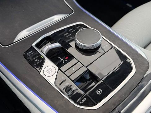 Certified 2025 BMW X5 sDrive40i w/ Premium Package image 24