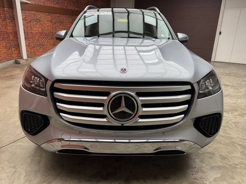Used 2026 Mercedes-Benz GLS 450 4MATIC image 9