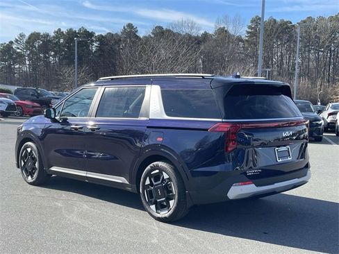 New 2026 Kia Carnival EX image 9