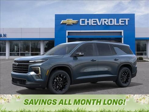 New 2026 Chevrolet Traverse LT w/ Midnight/Sport Edition image 2