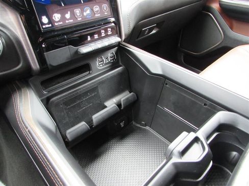 Used 2020 RAM 1500 Limited image 35