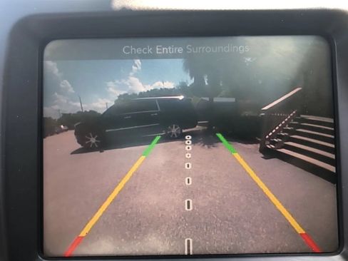 Used 2015 Jeep Cherokee Trailhawk w/ Comfort/Convenience Group AWD/4WD image 17