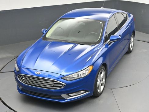 Used 2017 Ford Fusion SE w/ Equipment Group 201A FWD image 29