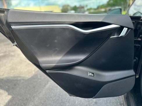 Used 2016 Tesla Model S 75 image 16