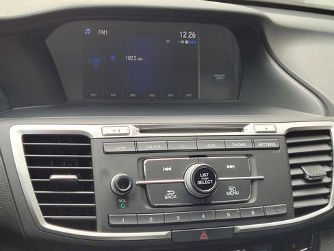 Used 2017 Honda Accord LX image 13