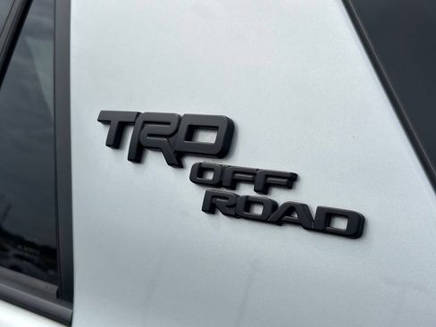 Used 2021 Toyota 4Runner TRD Off-Road Premium w/ Moonroof Package AWD/4WD image 35