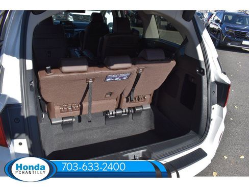New 2026 Honda Odyssey Touring image 17