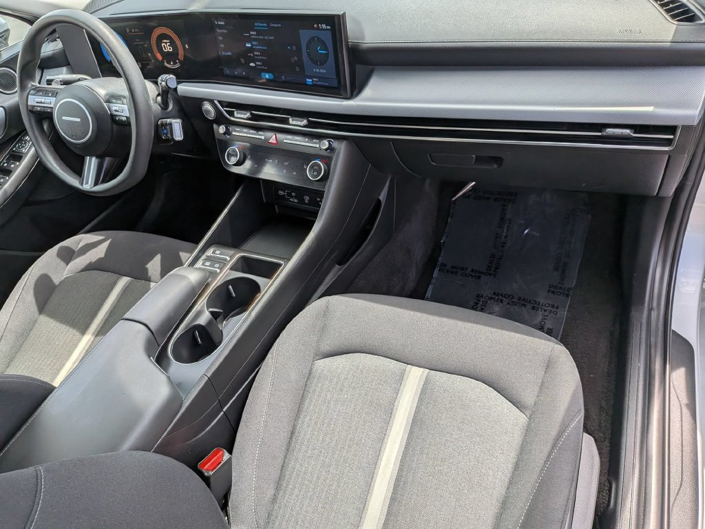 Used 2025 Hyundai Sonata SEL FWD image 31