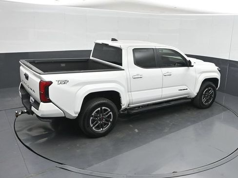 Used 2025 Toyota Tacoma TRD Sport RWD image 32