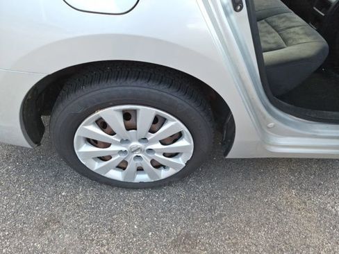 Used 2013 Nissan Sentra SV w/ Driver Pkg FWD image 16
