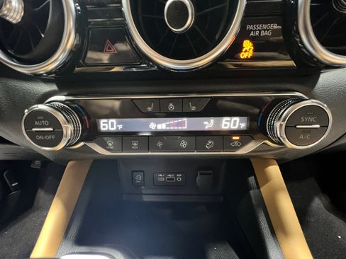 New 2025 Nissan Sentra SV w/ SV Premium Package image 12