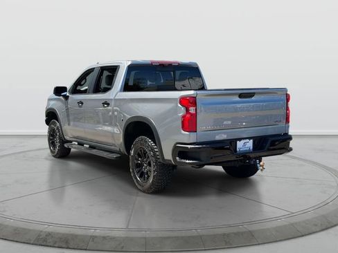 Used 2023 Chevrolet Silverado 1500 ZR2 w/ Technology Package AWD/4WD image 6