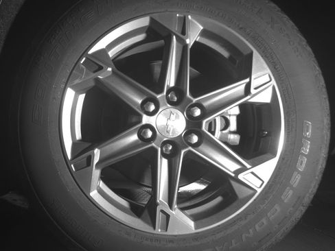 Used 2025 Chevrolet Blazer LT FWD image 14