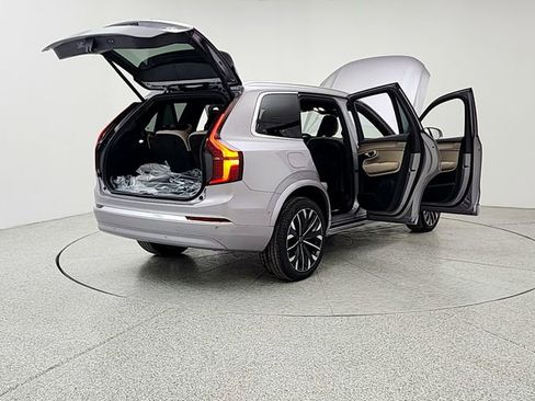 New 2026 Volvo XC90 B6 Plus w/ Protection Package image 11