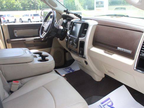 Used 2017 RAM 2500 Laramie w/ Convenience Group AWD/4WD image 31