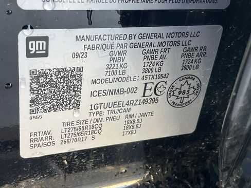 Used 2024 GMC Sierra 1500 AT4 w/ Technology Package image 27