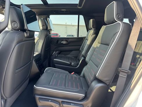 New 2026 GMC Yukon AT4 Ultimate w/ LPO, Floor Liner Package AWD/4WD image 13
