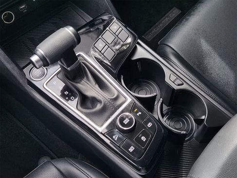 Certified 2024 Kia Sportage EX image 19