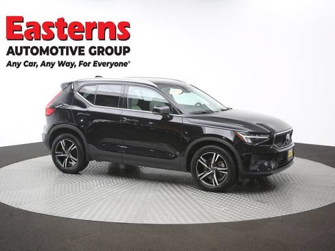 Used 2023 Volvo XC40 B5 Plus AWD/4WD image 48