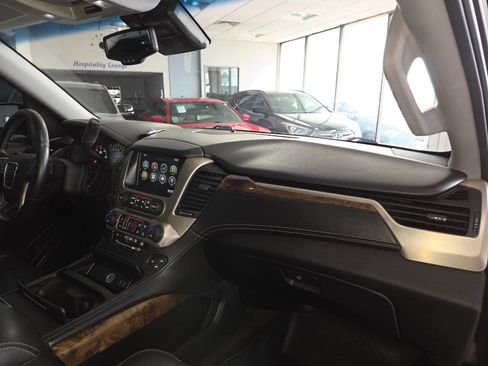 Used 2016 GMC Yukon Denali w/ Open Road Package AWD/4WD image 30