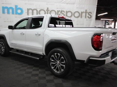 Used 2023 GMC Canyon Denali image 3