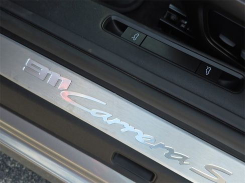 Used 2021 Porsche 911 Carrera S image 24