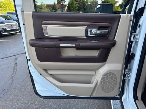 Used 2015 RAM 1500 Laramie w/ Convenience Group AWD/4WD image 18
