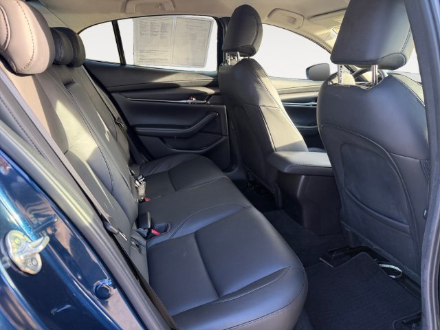 Used 2022 MAZDA MAZDA3 s FWD image 12