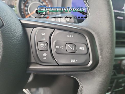 Used 2025 Jeep Gladiator Mojave w/ Convenience Group AWD/4WD image 26