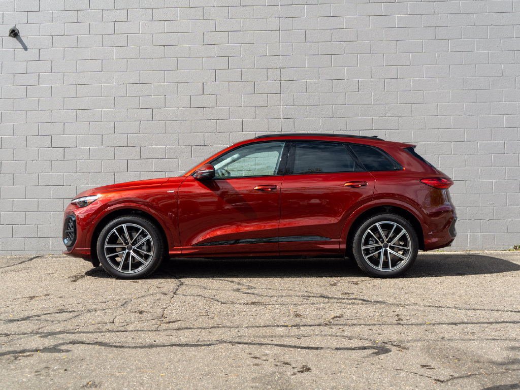 New 2026 Audi Q5 Prestige AWD/4WD image 3