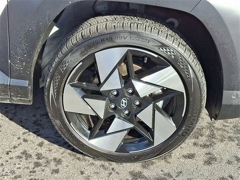 Used 2024 Hyundai Kona Limited image 8