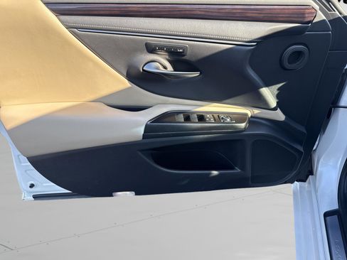 Used 2019 Lexus ES 350 F Sport image 34