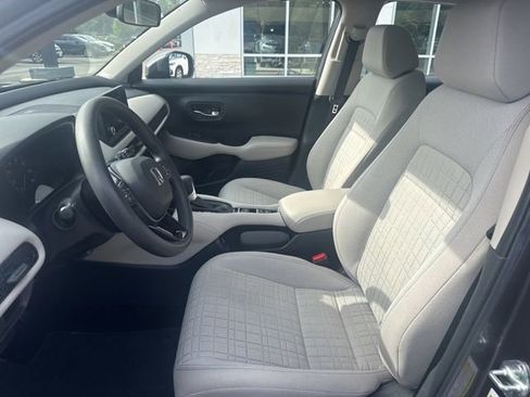Used 2024 Honda HR-V LX image 19